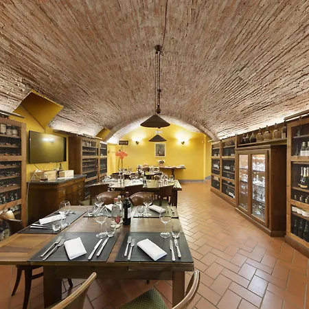 Castiglione Szálloda 2*